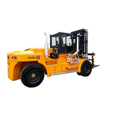 China Hotels SOCMA Heavy Equipment Diesel Engine 32t Capacity For Container Ports for sale