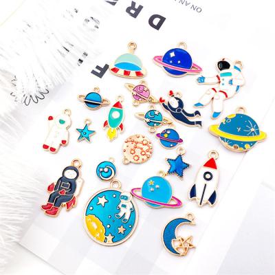 China Cheap Astronaut Star Moon 2022 Cute Fashion Oil Drop Metal DIY Enamel Charms For Jewelry Making for sale