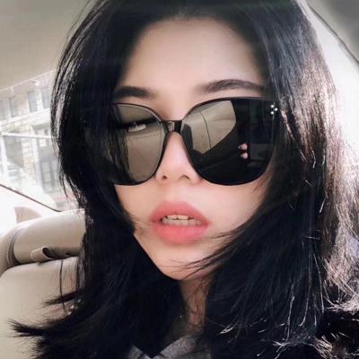 China Oversized Anti Sun Glasses Women Sunglasses UV400 Unisex Fashion Gradient Shades for sale