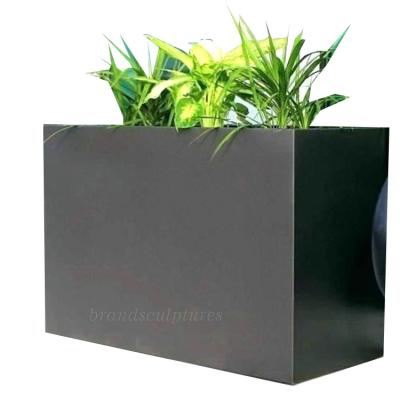 China Craftsman Modern Art Painted Black Large Plant Pots for Yard Ornament for sale