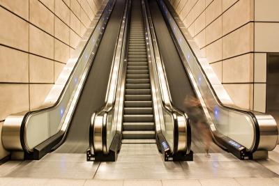 Chine Petit système automatique 24m d'escalator de dimension externe avec le contrôleur M-F3 de traitement micro à vendre