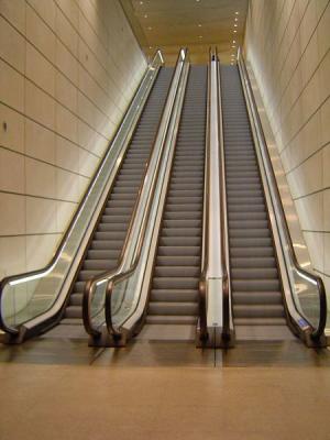 China Professional Automatic Escalator System With Angle Of Inclination 27.3°  30°  35° for sale