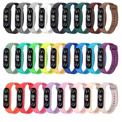 China Touch Screen Silicon Wrist Strap Watch Band 4 3 5 6 7 New Smart Wristband Smart Bracelet Watch Strap Accessories for sale