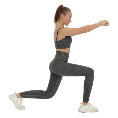 China Breathable Green Python Suit Women Suit Running Tights Sports Yoga Bra High Waisted Pants Yoga Leggings for sale