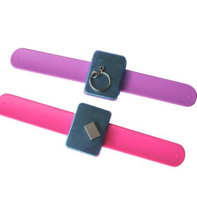 China Hot Selling Silicone Hair Dresser, Tool Beauty Hair Salon Equipment Magnetic Wristband for sale