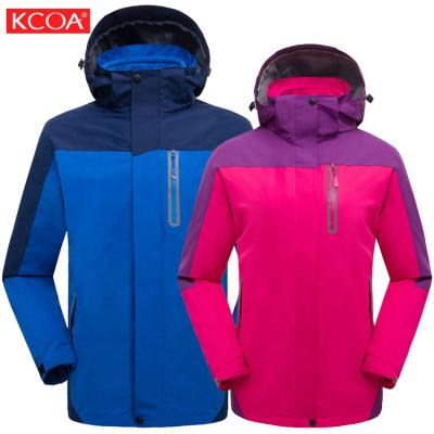 China Tactical Winter Climbing Polyester 3 In 1 Mens Jackets And Coats With Hood for sale