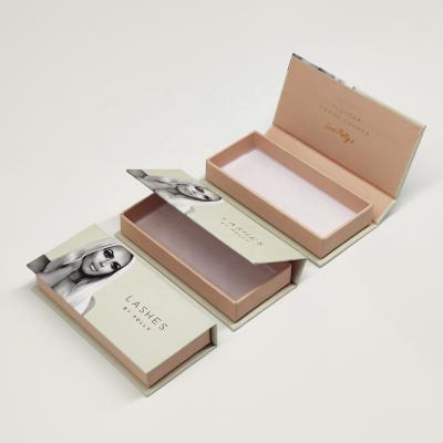 China Recycled Luxury Materials Rose Wick Box Clamshell Closure Cardboard Eyelash Magnetic Gift Box Packaging for sale