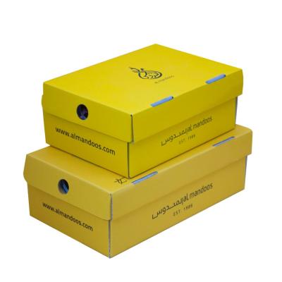 China Recyclable Free Shoes Packaging Black Rigid Printing Paper Customized Folding E Groove Wax Corrugated Cardboard Shipping Packaging Box for sale