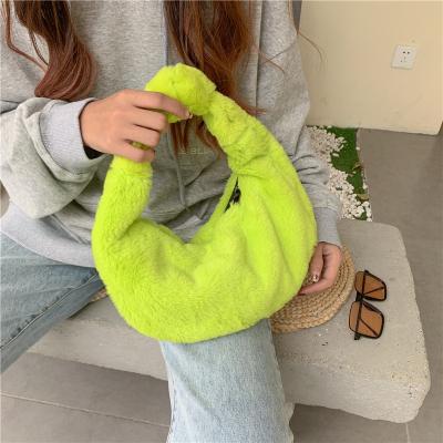 China 2020 new design mini fashion girls small fur cloud bag knotted cute small daily cute winter for sale