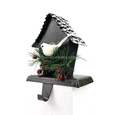 China Fashion Metal Christmas Cabinet Decor Bird Nest Stocking Holder Christmas Holiday Home Indoor Decoration for sale