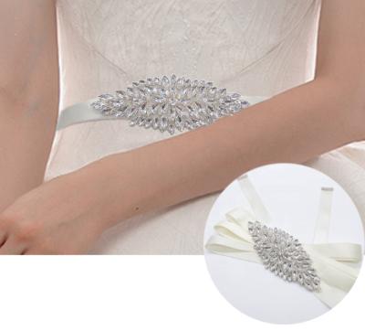 China Fashionable Crystal Beaded Appliques and Handmade Trimmings Wedding Sash for sale