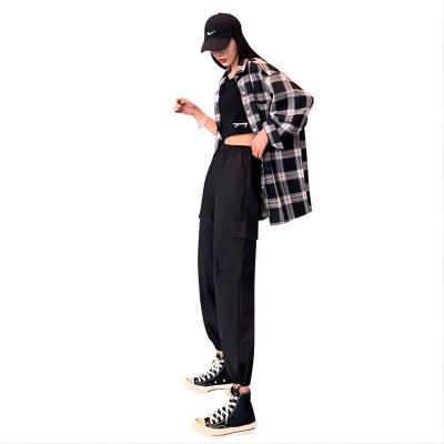 China Autumn Winter Casual Women Anti-pilling Trousers Group Legs Cargo Pants Women Pockets Cotton Jogging Trousers for sale