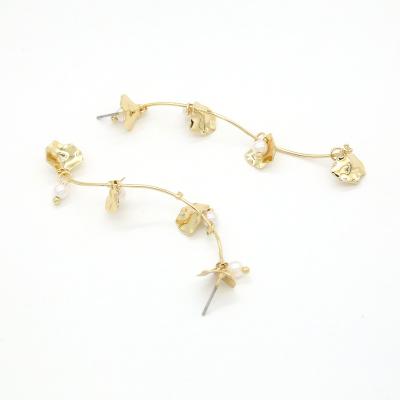 China Religious Came to Sample Long Customize Wholesale Dangle Hooks Flower Gold Rhinestone Pearl Fashionable Women Fine Jewelry Earrings for sale