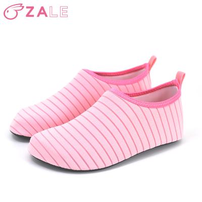 China Cushioning new product Aqua Water Shoes Beach Neoprene Surfing Aqua Shoes for men and women fashion baby summer trend light winter spring for sale