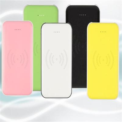 China Digital Devices Like Mobiles And Other Devices New Products Innovative Product Wireless Charger With Power Bank for sale