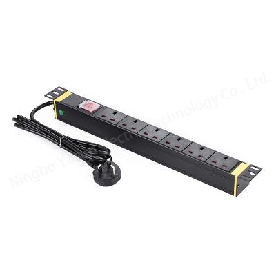 China PC 6 Way PDU Module UL94V-0 PDU 1U Aluminum Alloy Shell UK Base Type Uninflammable For Him Cabinet for sale