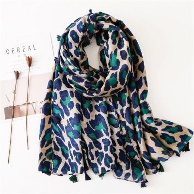 China Cotton Leopard Printed Scarf Women Winter Blanket Scarf Warm Soft Cashmere Thicken Shawls Scarves For Women Lady for sale