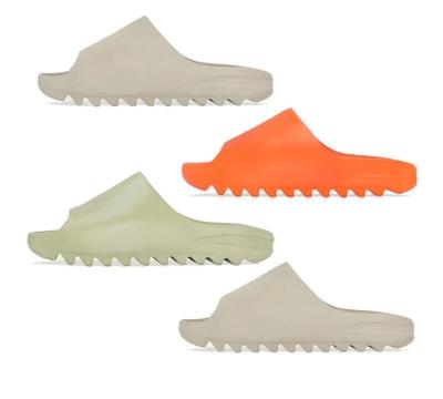 China Cushioning Brand Logo And Boxes Yeezy Slide Core Men Women G55492 Size 4-13 Slippers For Adult And Baby for sale