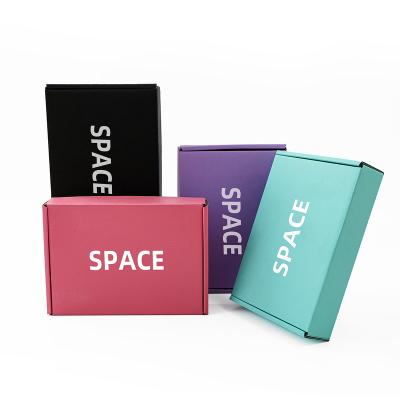 China Recycled Materials Logo Printed Custom Black Mailer Box Eco Friendly, Durable Clothing/Gift/Shoes Cardboard Paper Packaging Mailing Boxes for sale