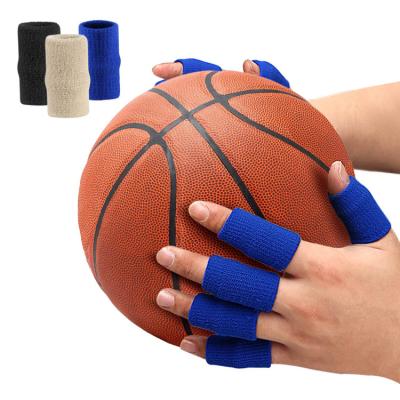 China Sports Unisex Warm Breathable Finger Protector Elastic Finger Wrap Fists Basketball Finger Guards for sale