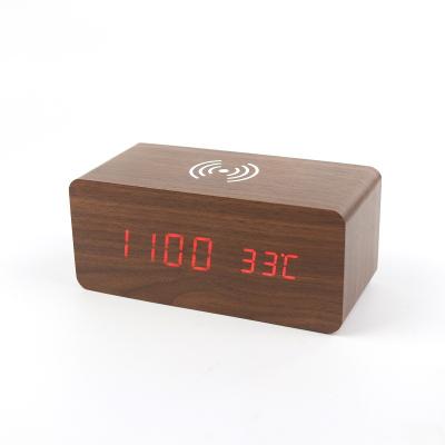 China Calendars Home Office Table Decorwooden MDF LED Digital QI Charging Wireless Charger Alarm Clock for sale