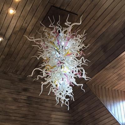 China Art Decor Modern Ceiling Hanging Art Decorative Blown White Murano Hand Glass Chandeliers for sale