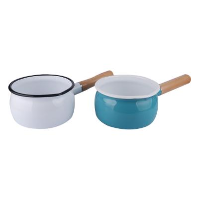 China Sustainable White Color Enamel Metal Milk Pan Set Customized Milk Pan 15cm Cooking Pan With Wooden Handle for sale