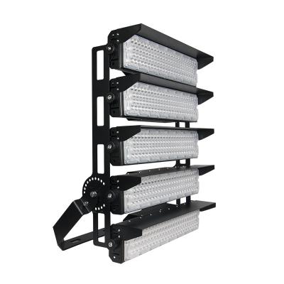 China Sports Stadiums 1250W 1200W LED Floodlight Stadium Light Flood Lamp On A Pole For Sports Courts for sale