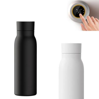 China 600ml Sustainable Temperature&Reminder Drinking Double Wall Smart Bottle With Led Screen Stainless Steel Insulated Water Tracking Bottle for sale