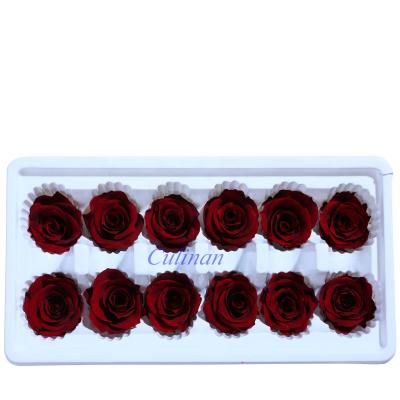 China Wholesale 3-4Cm Forever Bud Dried Flower Eternal Everlastig 70 Day Supply Vlentines Culinan Plant Colors 3-4Cm Rose Head Preserved Flower for sale