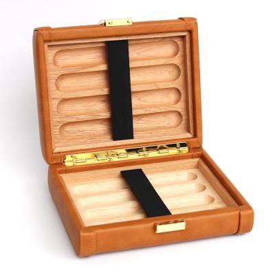 China 8 Sticks Cigar Box Portable Leather Cigar Storage Travel Beverage Humidor Handmade Sealed Leather Case for sale