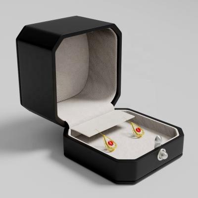 China Wholesale Black Custom Leather Jewelry Packaging Gift PU Jewelry Ring Box Empty Resin Eco-Friendly for sale