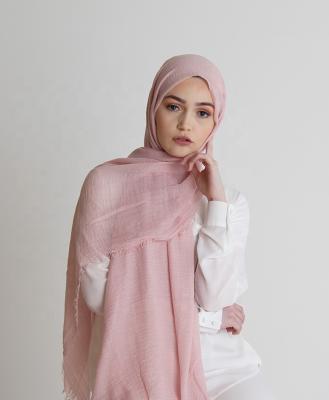 China Cheap Daily Lifestyle Design Drop Shipping Cotton Muslim Women Solid Colors Crinkle Tank Top Hijab Scarf Shawl for sale