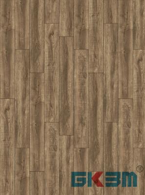 Chine Planche de luxe de plancher de SPC de nouveau de mode du grand style LS-W8002 de couteau de grain de chêne clic imperméable de Brown foncé à vendre