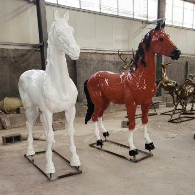 China Hot Selling Europe Resin Horse Statue Life Size Fiberglass Animal Statues For Zoo Park Outdoor Garden for sale