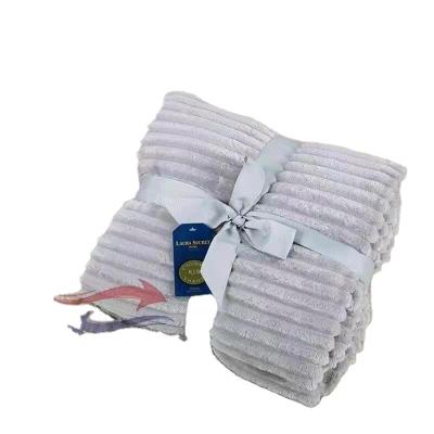 China Sustainable Cool Color Portable Soft Flannel Strip Blankets Warm Blankets 240 Gsm for sale