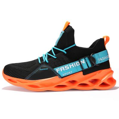 China Fashion Trend Men Lightweight Sports Shoes Lace Up Hot Sale Mesh Breathable Summer for sale