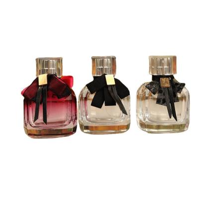 China New Cosmetic Square Thick Arc Spray Color Perfume Bottle 30ml Glass Perfume Bottle for sale