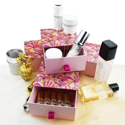 中国 Recyclable Custom Cardboard Magnetic Lipstick Wig Hair Care Packaging Box For Hair Care Set Products 販売のため