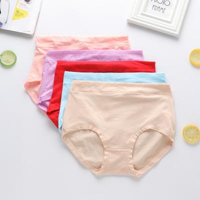 China Sexy Cotton Breathable Daily Panties Mid Waist Women Solid Color Plus Size Panties for sale