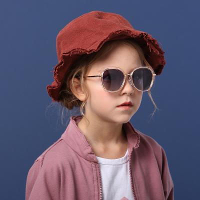 China Hot 2022 Fashion Sunglasses Vendor OEM Metal PC Frame Poolside Party Fashion Case Sunglasses 2022 Cat Eye Sunglasses Kids Children for sale