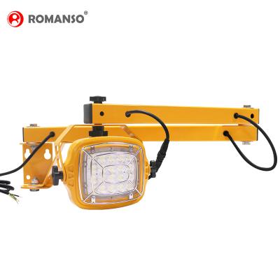 China Approved Warehouse New 30W Swing Arm Led Work Warehouse Loading Dock Light Equipment Led Dock Lights for sale