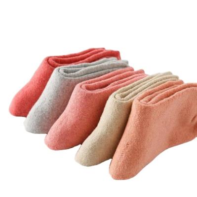 China China Transparent Professional Manufactured Home Warm Stocking Cut Outdoor Warm Cushioned Running Socks For Home for sale