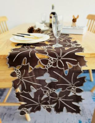 China Embroidery Stylish Hot Sale Wholesale Customized Cutout Autumn Table High Quality Leaf Embroidered Runner for sale