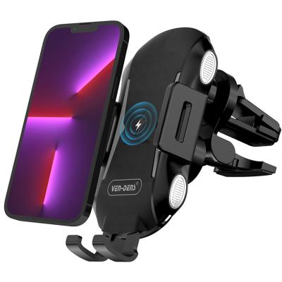 China Qi 2022 Smart Car Phone Wireless Charger Portable Car Phone Holder Charger for sale