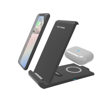 China Folding Wireless Charger 2 IN 1 Factory Wholesale PD20W Fast Charging Qi 2 in 1 Folding Wireless Charger Stand For Smart Phone for sale