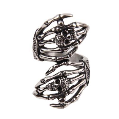 China Fashion Unique Men's Alloy Skeleton Hands Ring Skeleton Metal Ring for sale