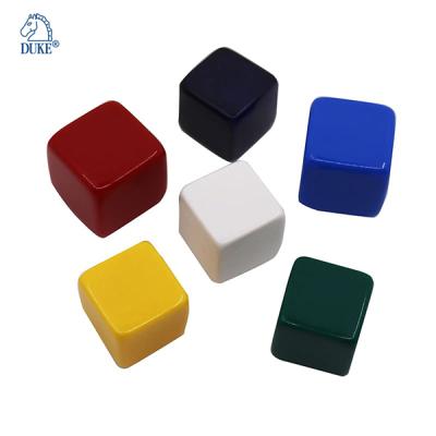 China Eco - Friendly Plastic Material White 6 Sided Dies for sale