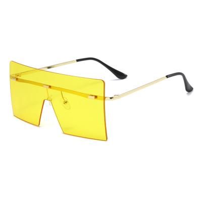 China Fashion Sunglasses FP9077 Yellow Fashion Metal Frame Luxury Square Oversized Sunglasses for sale