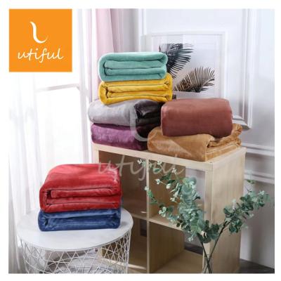 China Warm Solid 100% Polyester Flannel Fleece Even PASSIONATE Basic Blanket for sale